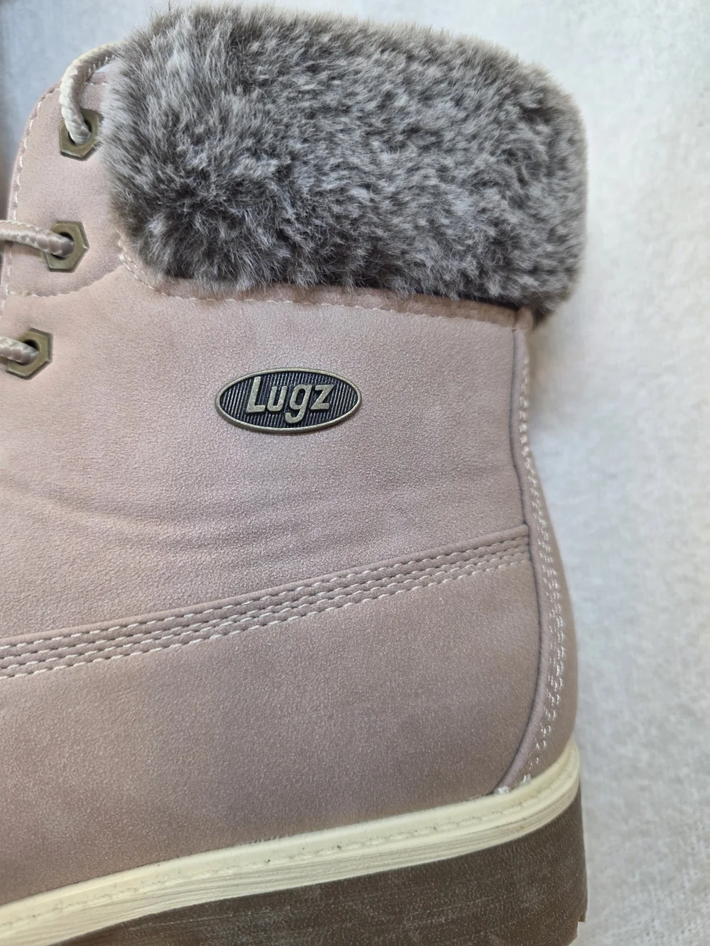 Lugz Women’s Faux-Fur Lined Lace-Up Winter Boots — Color Blush (Pale pink) Sz 11